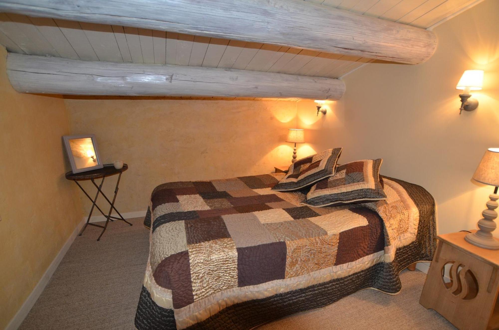 Les Maisons De Chante Oiseau Sigonce Quarto foto