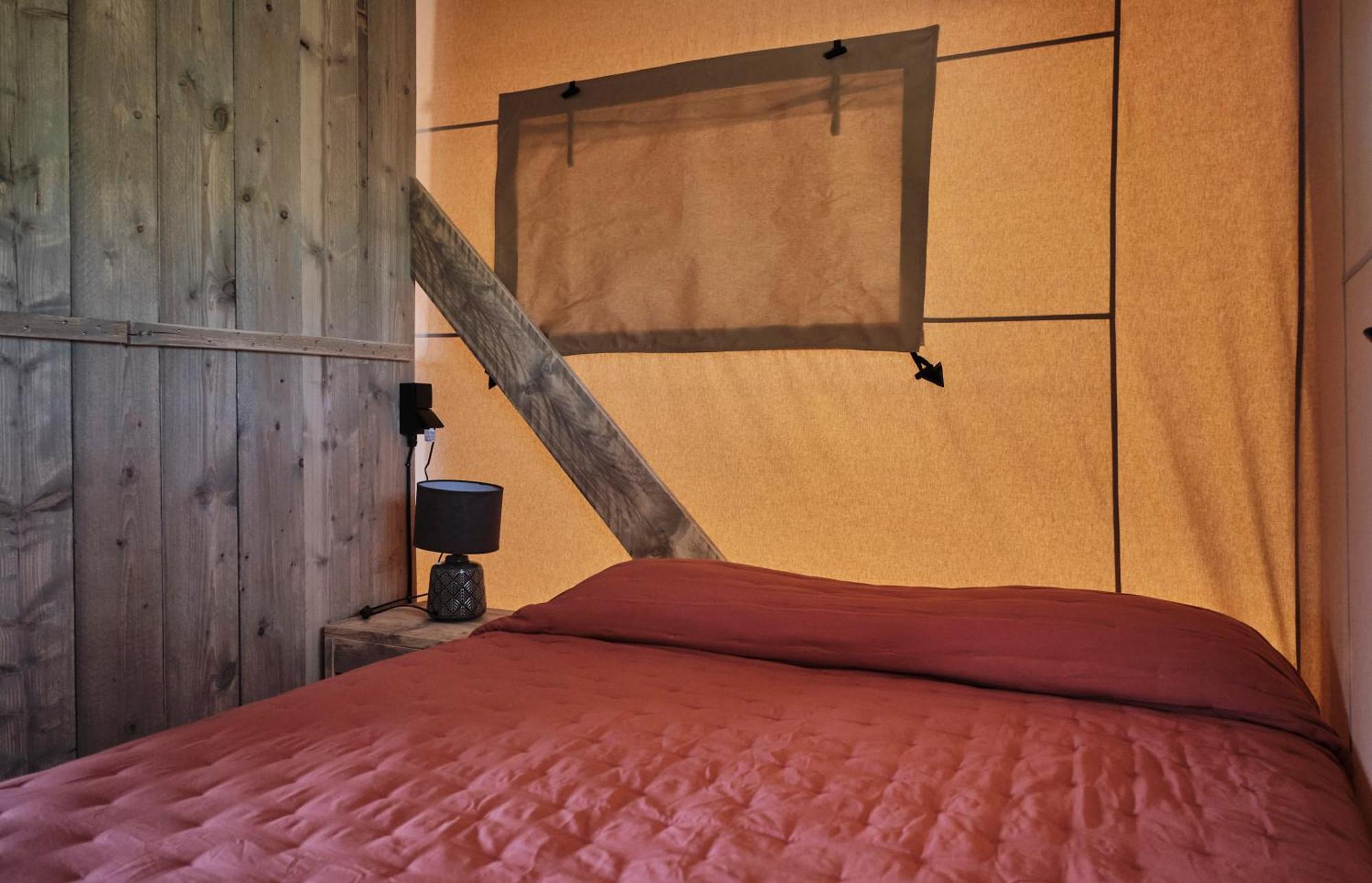Les Maisons De Chante Oiseau Sigonce Quarto foto